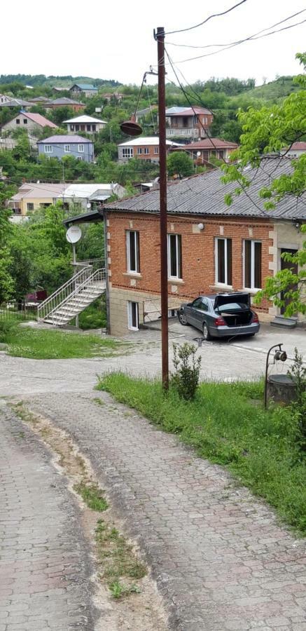Mero House คูทายสิ ภายนอก รูปภาพ
